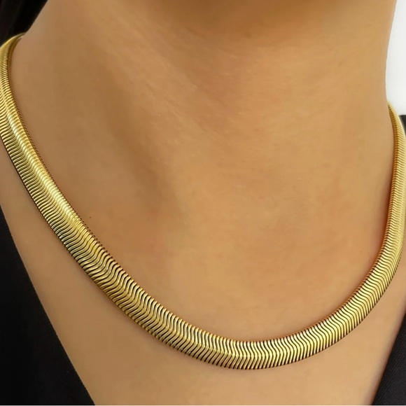 NWOT Rounded Snake Bone Chain - Picture 1 of 2